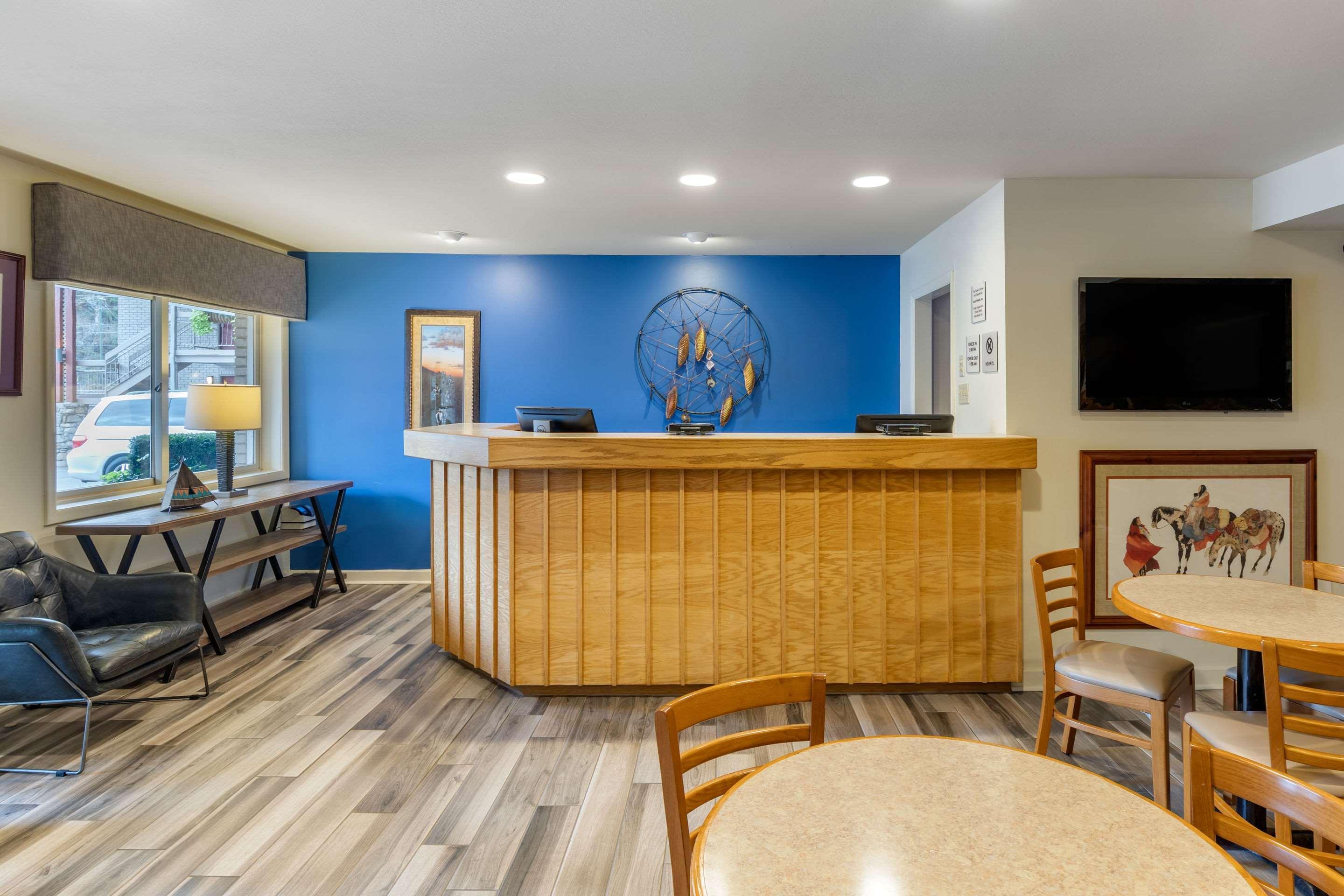 Econo Lodge Cherokee Near River Park Exteriér fotografie