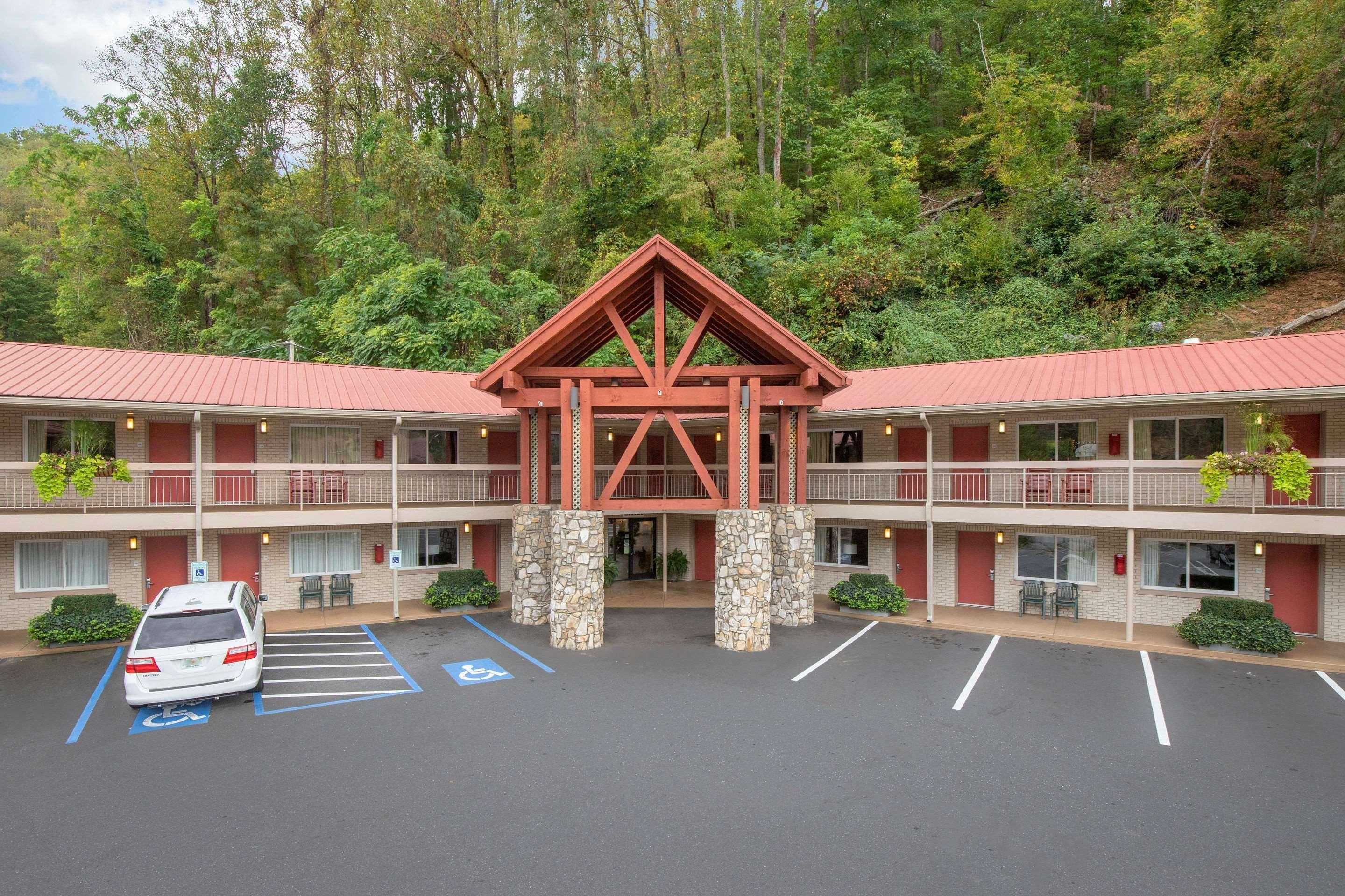 Econo Lodge Cherokee Near River Park Exteriér fotografie