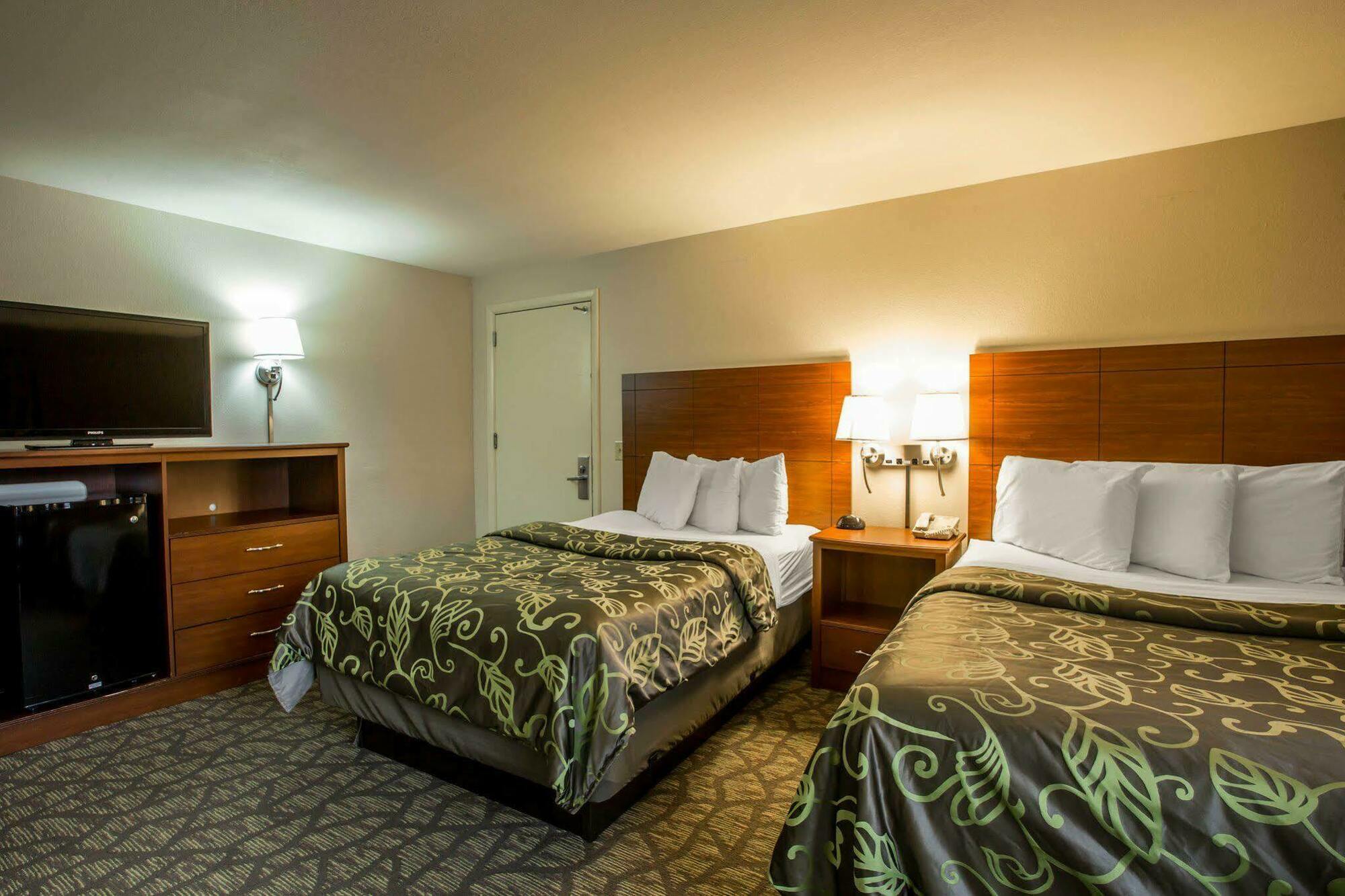 Econo Lodge Cherokee Near River Park Exteriér fotografie