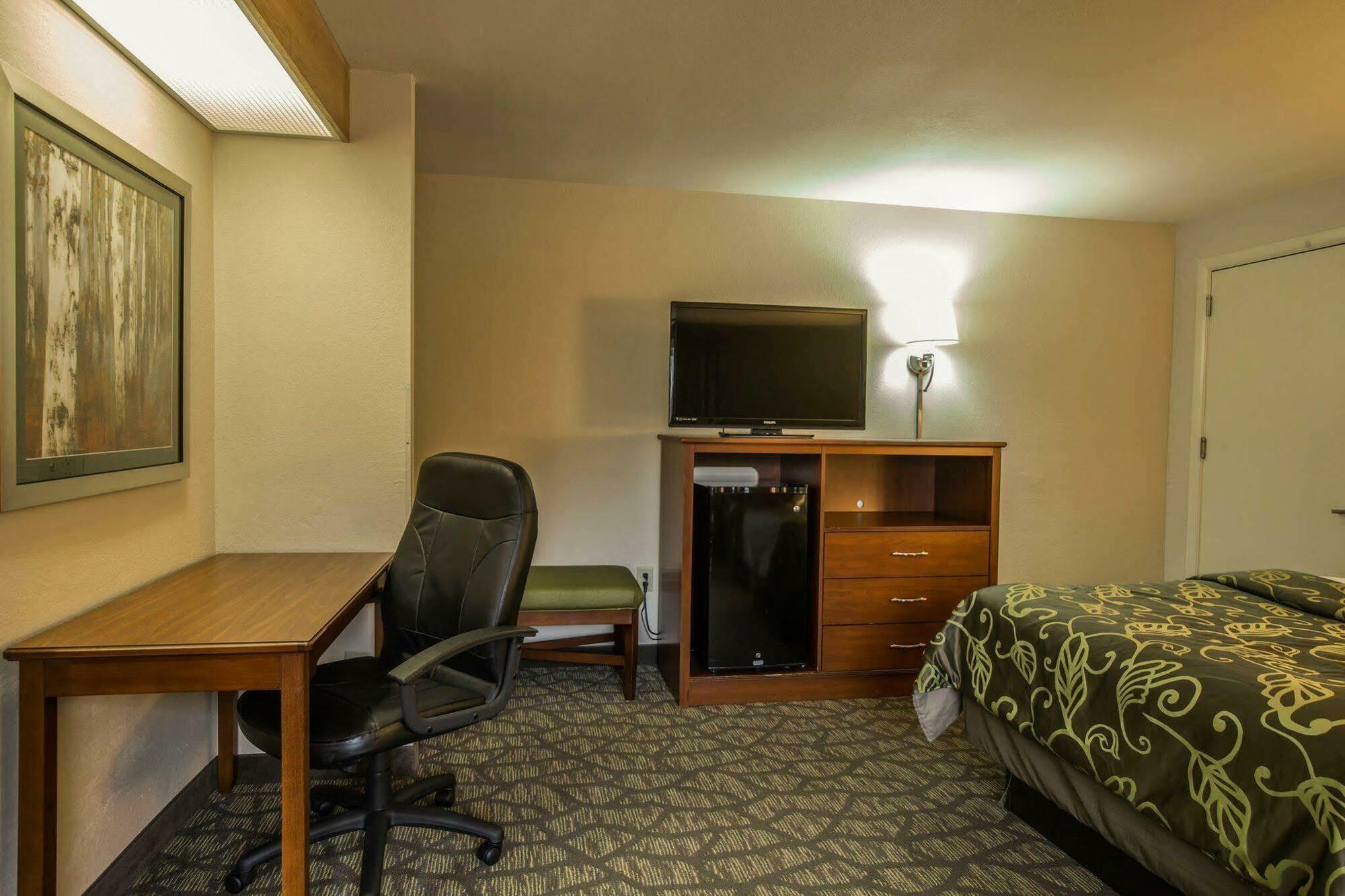 Econo Lodge Cherokee Near River Park Exteriér fotografie